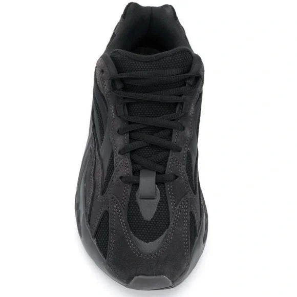 Adidas Yeezy Boost 700 V2 Vanta Sneakers in Black